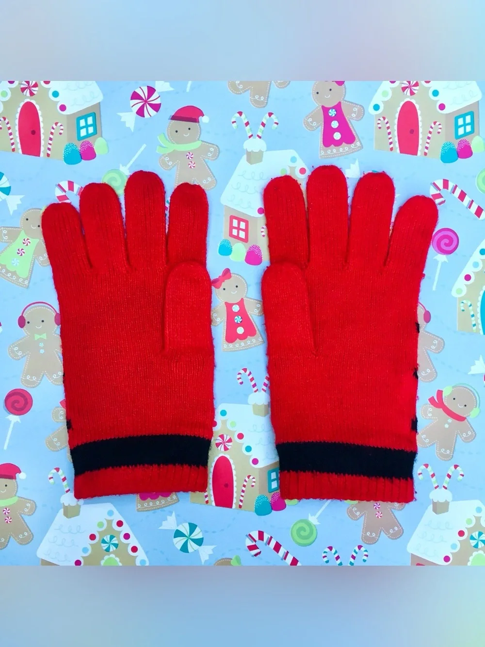 Disney ❉ Minnie Mouse Inspired Red & Black Bow Polka Dot Gloves